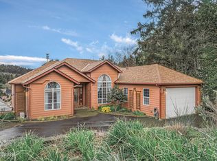2470 NE Voyage Loop, Lincoln City, OR 97367