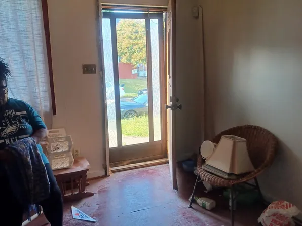 617 W 13th St, Chester, PA 19013