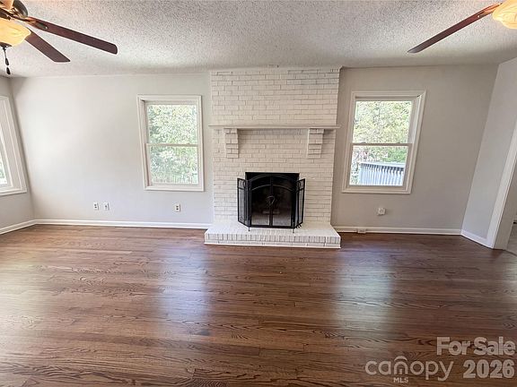 2nd image of 411 Ewing Dr