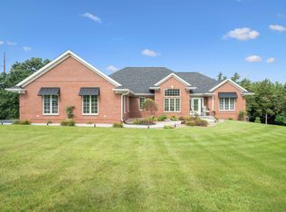 14200 Starr Pass, Dubuque, IA 52002