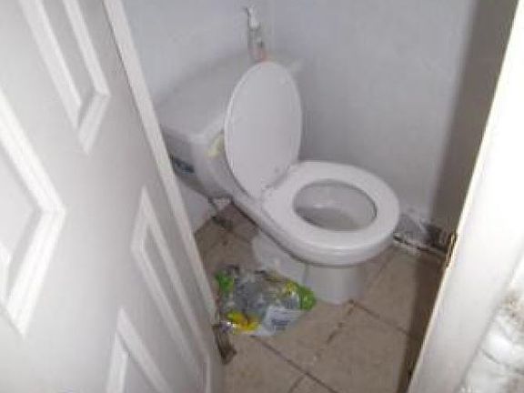 5th image of 23673 Banbury Cir APT 16
