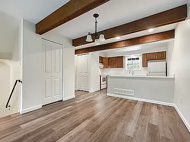 501 Maryland Ave #D — Photo 11