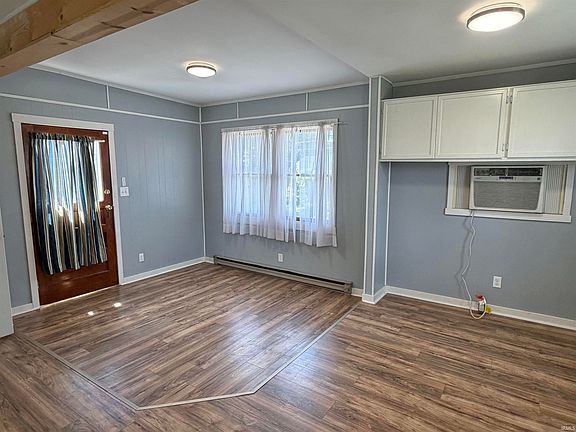 5th image of 438 W 12th St