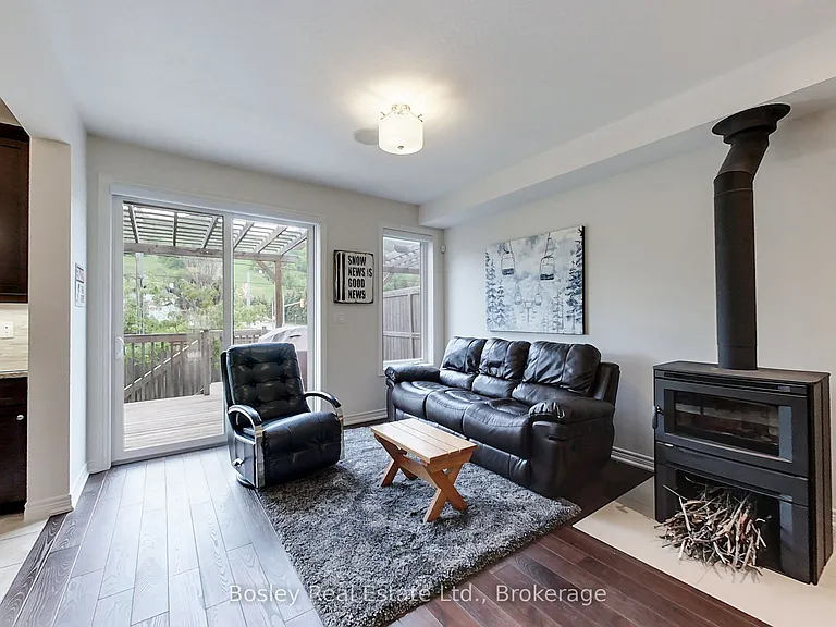 104 Delphi Ln — Photo 11