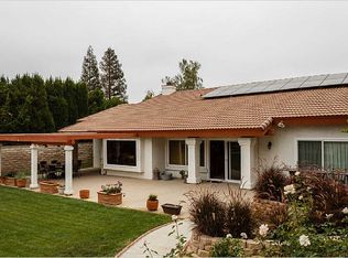 26920 Garret Dr, Calabasas, CA 91301