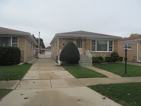 2nd image of 8361 W Sunnyside Ave