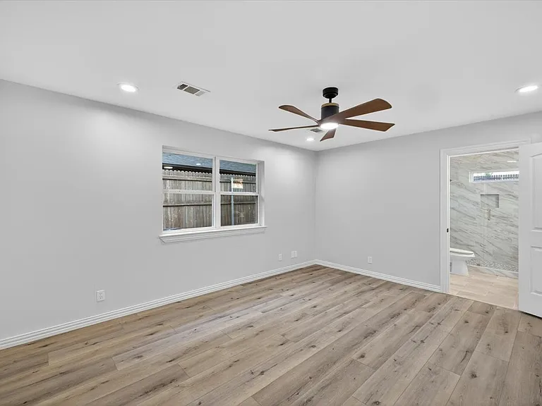 3330 Sharpview Ln — Photo 40