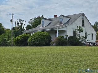 2733 Cedar Lane Rd, Kents Store, VA 23084