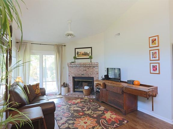 4th image of 6725 Prince Regent Ct