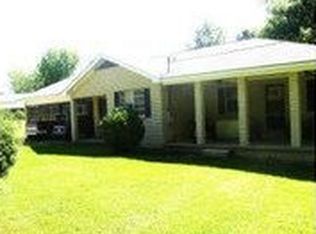 206 Camp St, Ellisville, MS 39437