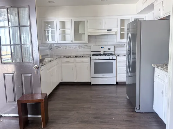 1937 W Santa Ana Ave, Fresno, CA 93705