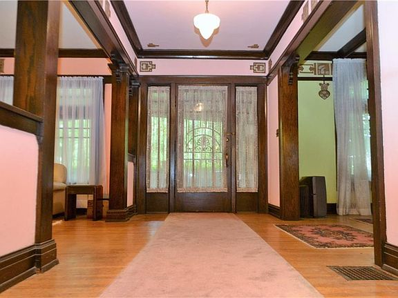 4th image of 3828 Washington Blvd