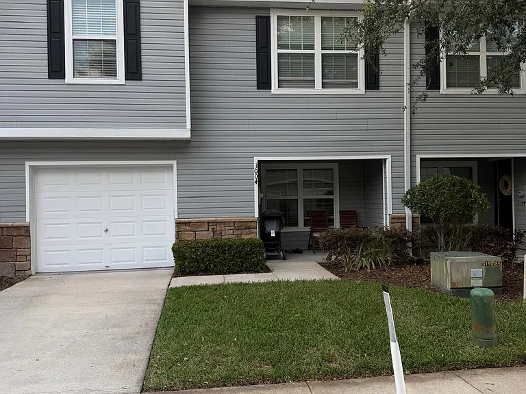 3004 Mojave Oak Dr — Photo 2