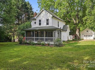 105 Horsestable Ct, Mooresville, NC 28115