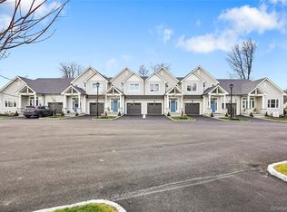 2040 Crompond Road #17, Yorktown Heights, NY