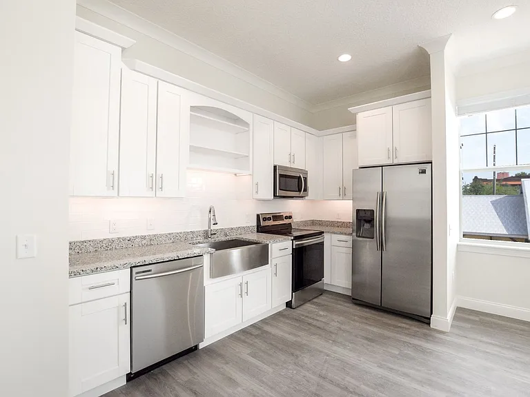 Tremaine Boyd Apts NEW — Photo 2