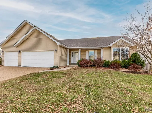 1744 Highgrove Dr, O'Fallon, MO 63366