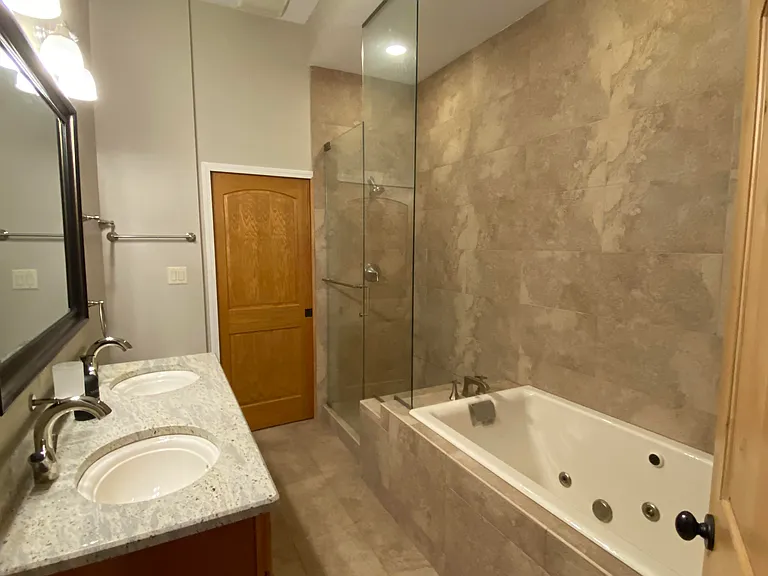 2750 W Warren Blvd #1 — Photo 13