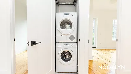 Rented by PREMIUM US INC