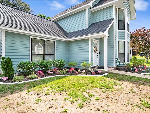 2nd image of 803 Wildwood Ave