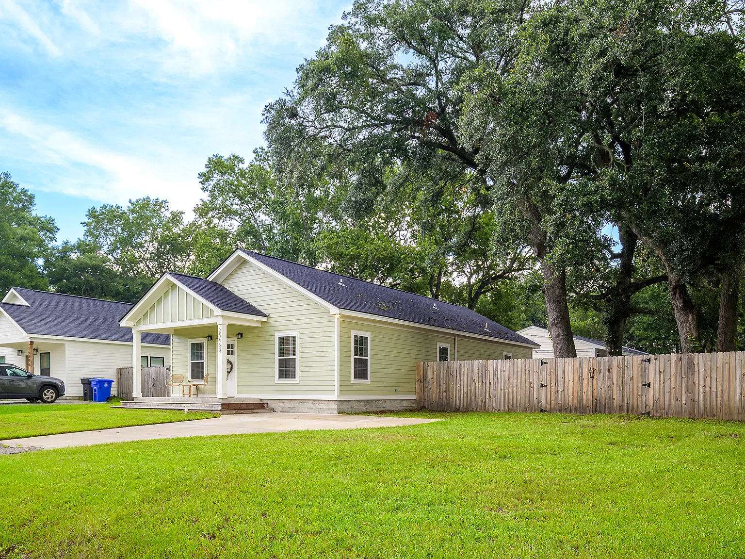 3 bed, 1400 sqft, $2,500 — Photo 2