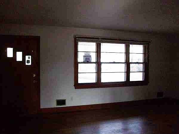 2nd image of 2884 Flag Rd