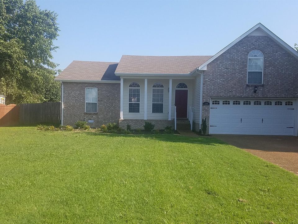 1st image of 106 Pinewood Dr