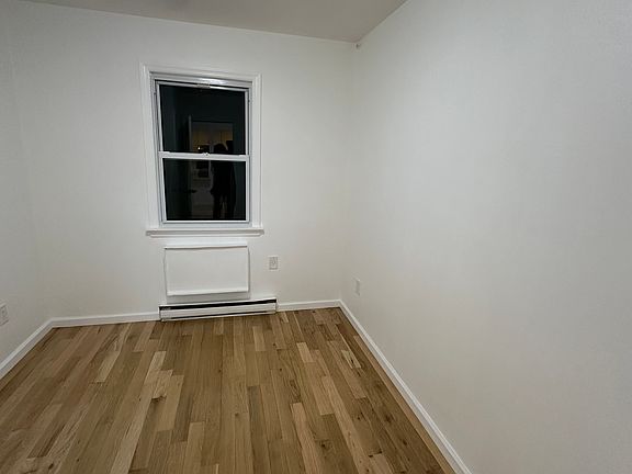 3rd image of 20926 23rd Ave #3