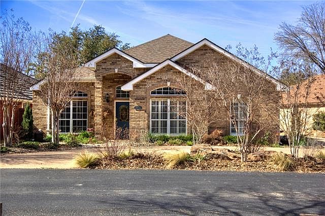 1st image of 5 Lytle Place Dr