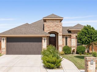 1613 W Hayes Ave, Alton, TX 78573