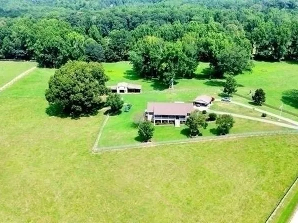 234 Flowers Rd, Molena, GA 30258
