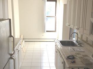 822 Main St APT I, Belleville, NJ 07109