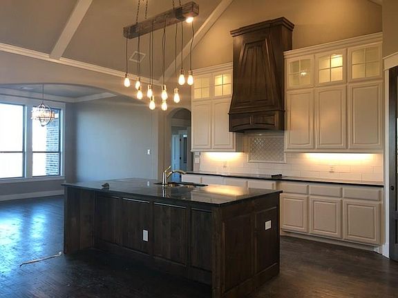 5th image of 113 Vail Ln