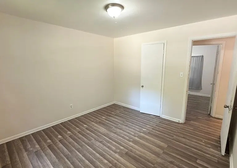 888 Garfield St — Photo 12