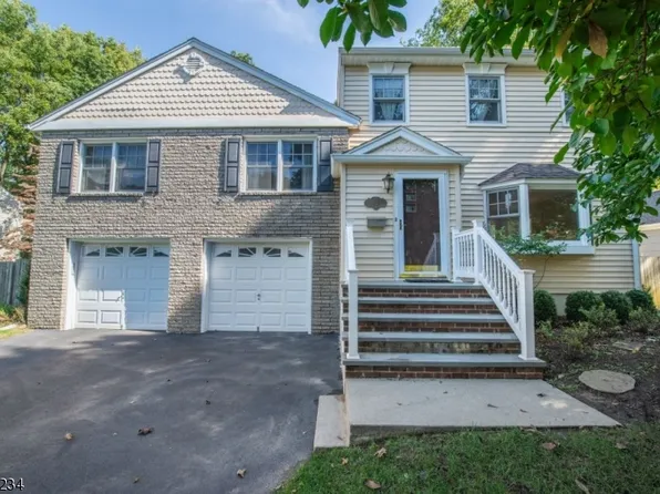 11 Leigh Dr, Madison Boro, NJ 07932