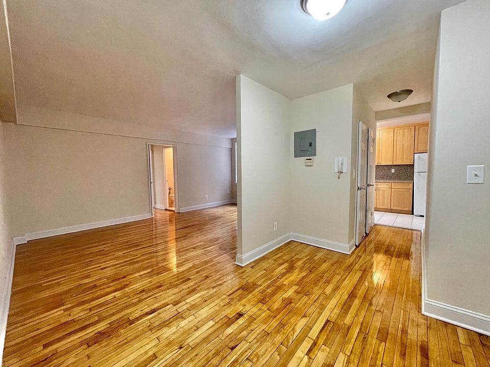 1st image of 143-36 Barclay Ave APT 4A