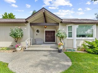 6772 Hillsview Dr, Vacaville, CA 95688