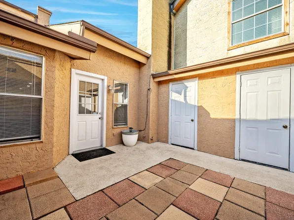 1837 Amber Ln, Carrollton, TX 75007