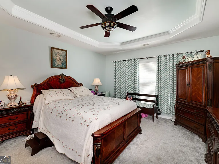 230 Begonia Ct — Photo 16