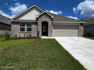 503 Broussard Hill Dr, Broussard, LA 70518