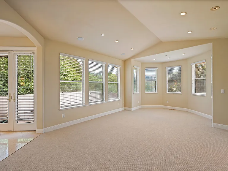 10 Warrens Way — Photo 16