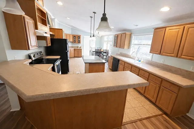 400 County Road 3823 — Photo 4