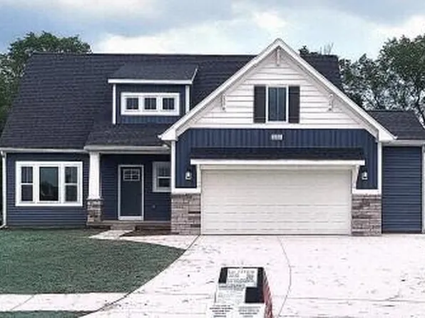 3232 Railtown Road St SE, Caledonia, MI 49316