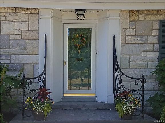 2nd image of 317 Deerhurst Park Blvd