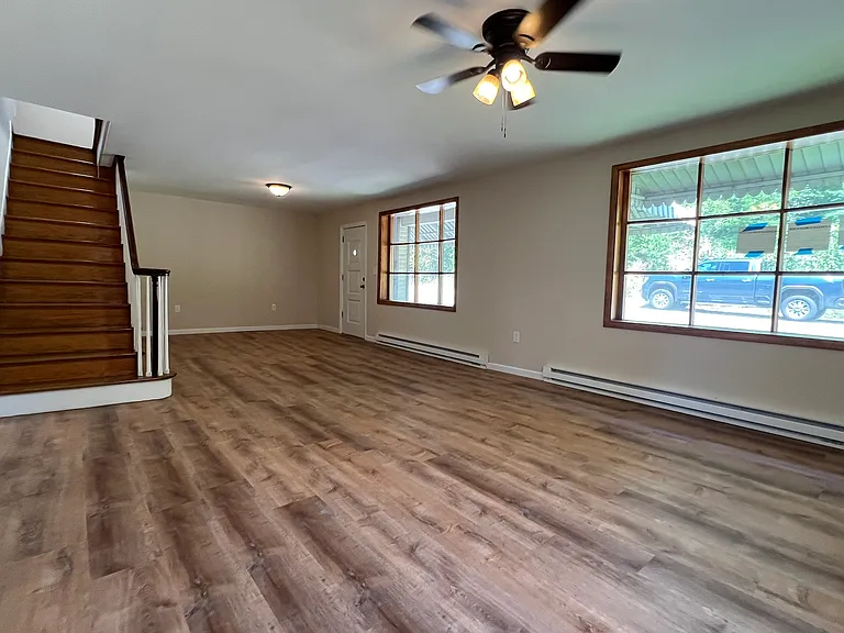 3023 S Main St — Photo 7