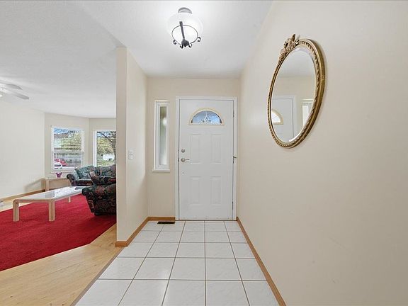 5th image of 11911 238b St