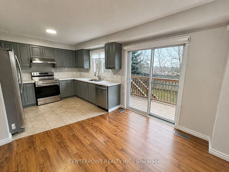 81 Northern Heights Dr #18A — Photo 2