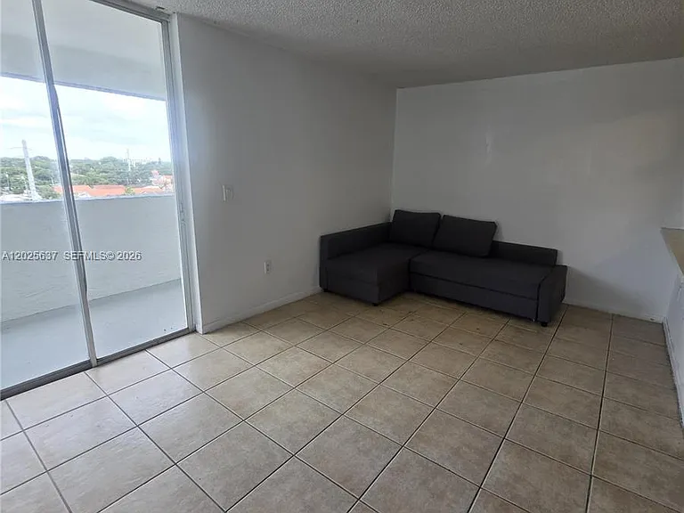 5050 NW 7th St #610 — Photo 5