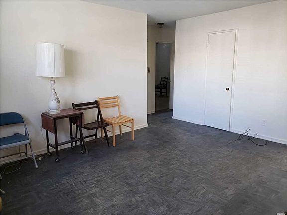2nd image of 22702 88th Ave