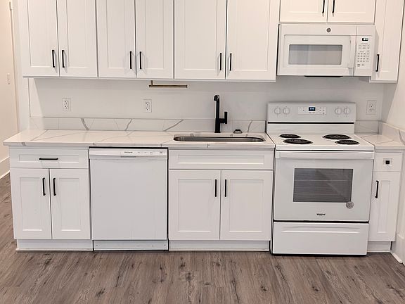 3rd image of 1605 N Davidson St #B